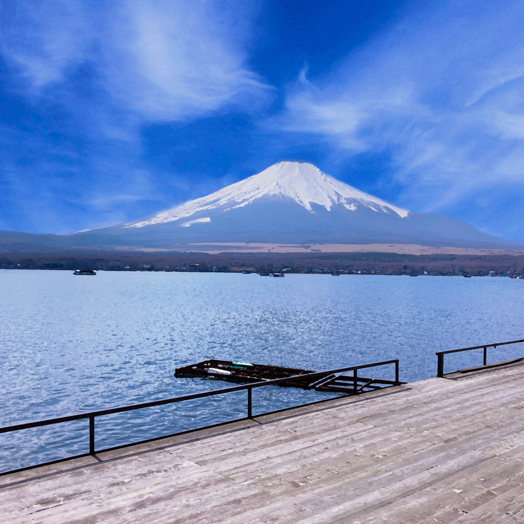 蓄音機のSPレコードの音楽紹介で添えた画像 山中湖から臨む富士山