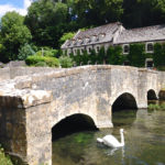 SPレコードに添えた画像 ... スワンホテル, バイブリー